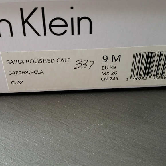 Nude Calvin Klein doorway pumps - Picture 8 of 9